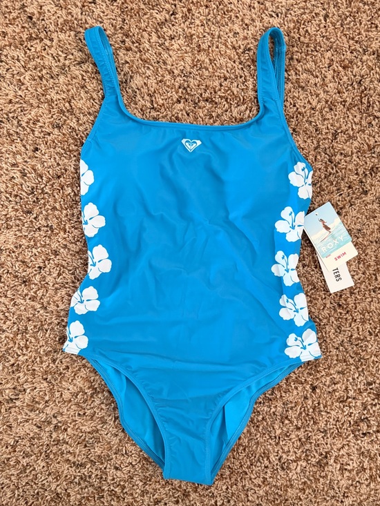 Roxy Other - NWT UO Exclusive Roxy Hibiscus One Piece